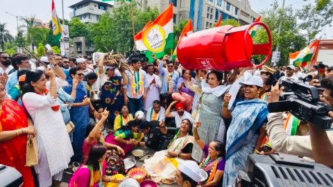 NCP (SP) stages protest in Navi Mumbai over unemployment and inflation