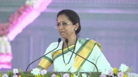 शरद पवारांची राष्ट्रवादी आणि काँग्रेसचे विलीनीकरण? सुप्रिया सुळे यांचं मोठं विधान; ‘सध्या देश वाचवण्याची गरज…’