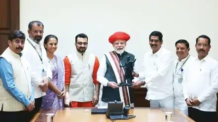 [Saam TV]पवार गटाच्या खासदारांची मोदींशी चर्चा; दुष्काळ, कांदा, पाणीप्रश्नांसह पायाभूत सुविधांच्या प्रकल्पांना गती देण्याची मागणी