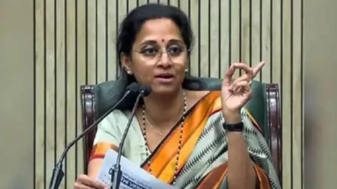 [Agrowon]सातबारा कोरा करेपर्यंत सरकारला स्वस्थ बसू देणार नाही