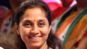 'गदिमां'चे स्मारक तातडीने पूर्ण करा